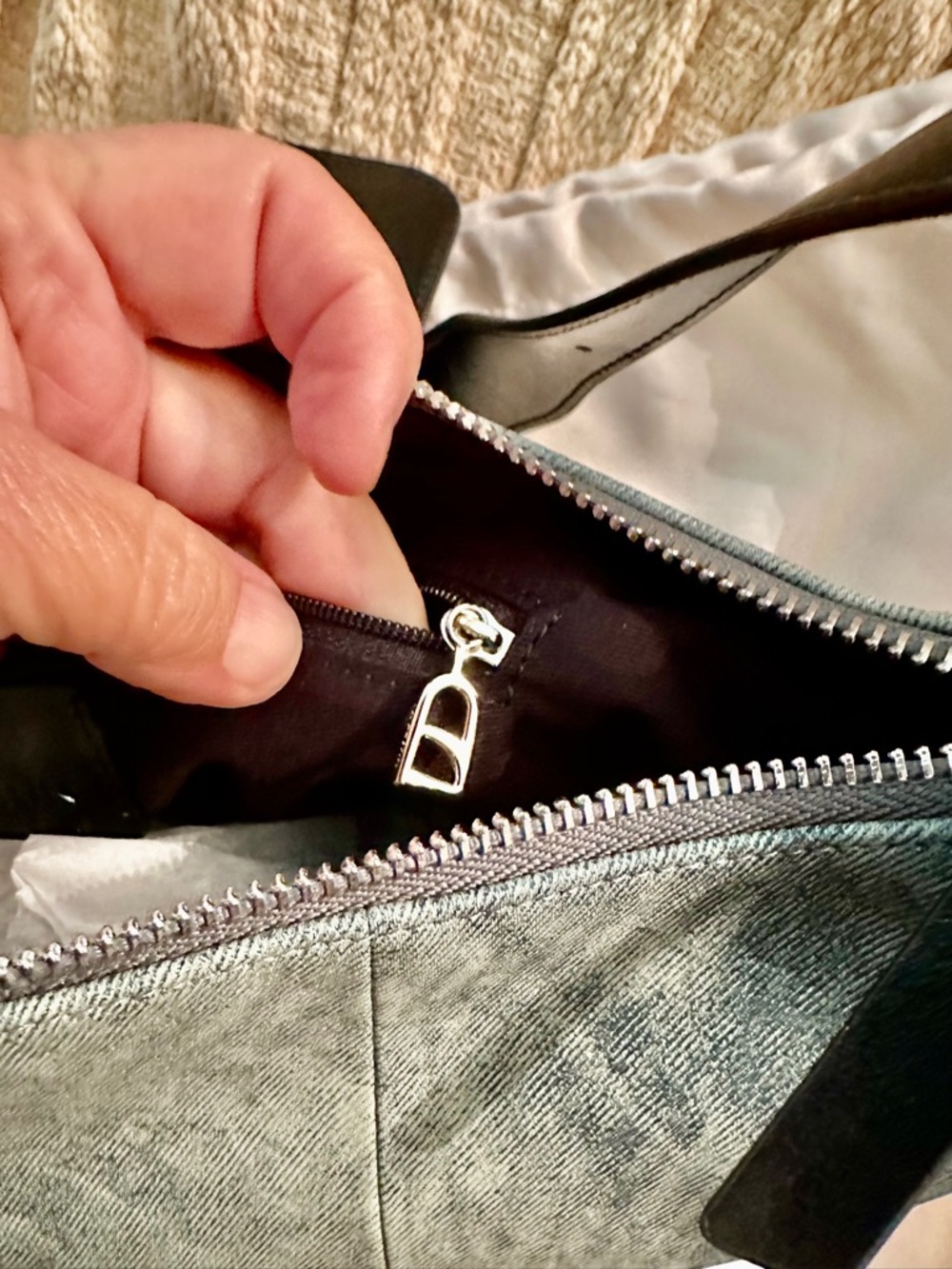 NWT Shoulder Bag in Distressed Denim and Black Leather - Picture 10 of 16
